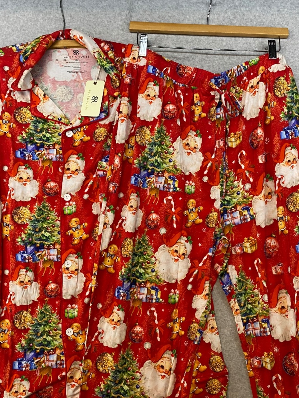NEW! Bums & Roses Size XL Christmas Pajama Set • Red Santa Tree Deer